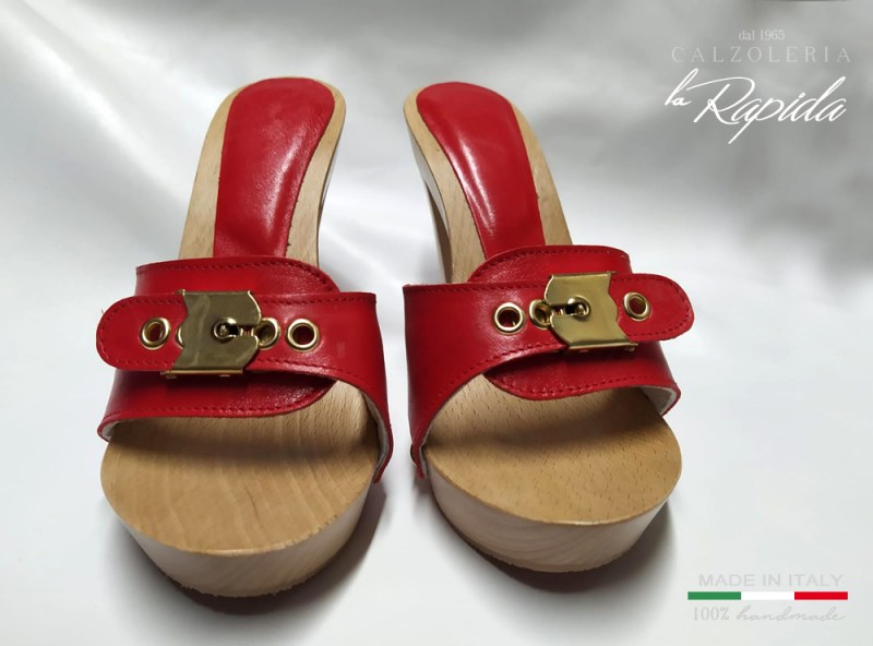► Zoccoli rossi da donna con fibbia regolabile | LA RAPIDA