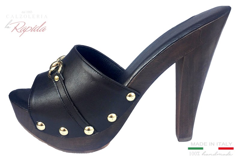 Zoccoli Gioiello Borchie Oro Eleganti Novità Primavera Estate 2024