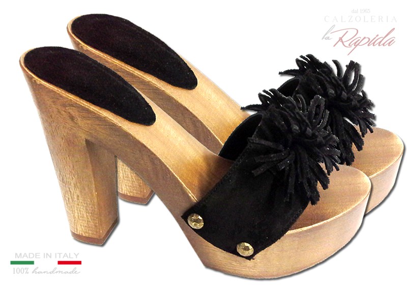 Zoccoli Neri Camoscio Tacco Alto in Legno Moda Estate 2024