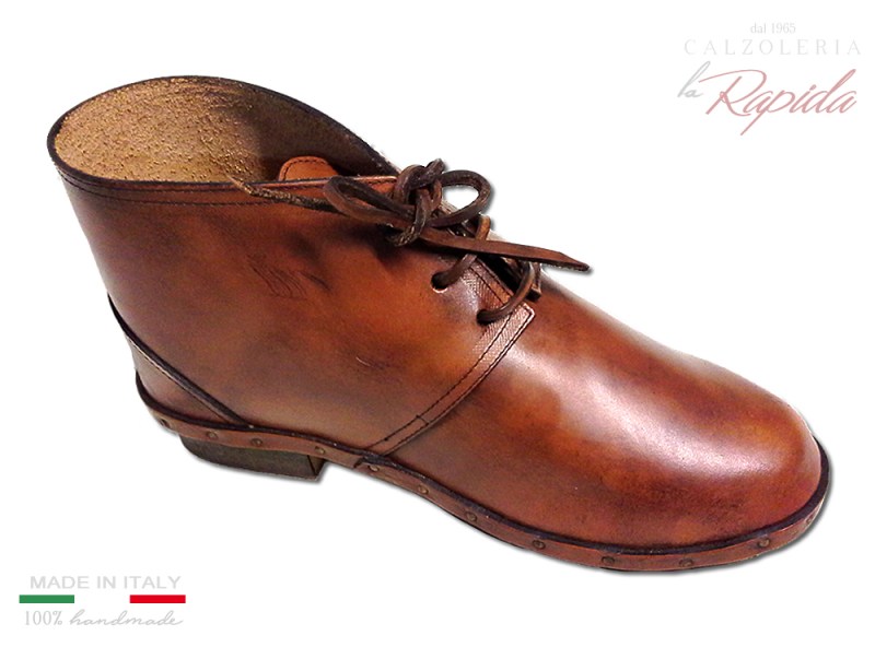 Scarpe in legno e pelle chiusi stile vintage | La Rapida